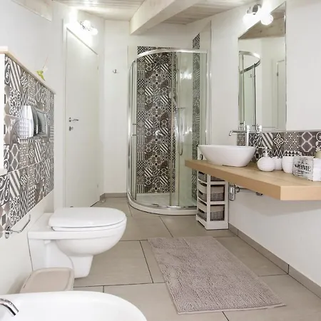 Holiday home Mansarda Daila