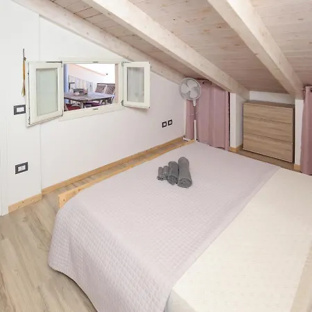 Mansarda Daila Holiday home