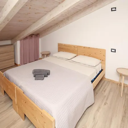 Mansarda Daila Casa de Férias *